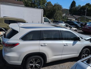 2016 Toyota Highlander XLE - Exterior Side Passenger